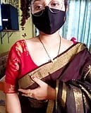 Lisa bhabi apne boyfriend ko video call par chut dikhai snapshot 11