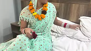 Sasur Ne Bahu Ko Khet Dikhane Ke Bahane Main Dost Ke Room Lejake ...