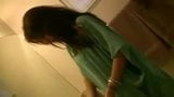 Prachtige brunette hottie geeft pijpbeurt en neemt sperma in het gezicht snapshot 1