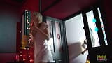 Krankenschwestern mit großen möpsen wollen einen schwanz im stripclub teilen snapshot 1