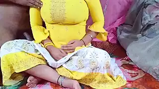 घाघरा वाली भाभी की स्पष्ट आवाज में xxx ...