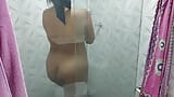 Aly se pone cachonda en la ducha y se monta en mi polla! snapshot 1