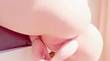 Ma chatte rose dégoulinante a de la chance de se faire baiser snapshot 11