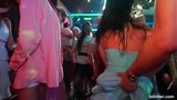 Cewek cantik babes sialan di klub snapshot 5