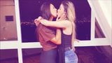 Лесбийский поцелуй с языком в любительском видео snapshot 6