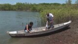 Echt amateur -trio met twee begaafde vrienden op de boot snapshot 1