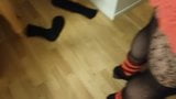 Pediu para usar meias felpudas snapshot 3
