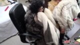 Due donne paffute scopano con lo strap-on in uno spettacolo in webcam snapshot 20