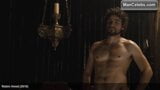 Oscar Isaac haarloze buikspieren snapshot 9