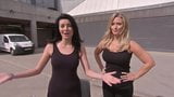 Natalie sawyer e hayley mcqueen - sfida del secchiello del ghiaccio snapshot 1