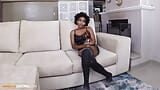 Afrikai casting - csinos amatőr fekete modellt rábeszéltek a főnök baszására snapshot 6