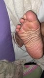 Bbw Latina sends clips of her soles snapshot 1