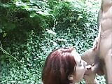 Sexo profundo al aire libre en el bosque snapshot 11