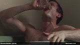 Celebrità maschile James Norton a torso nudo e sexy in vasca da bagno snapshot 6