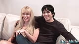 Rubia milf Olivia Parrish se folla a un viejo mientras joven cornudo mira snapshot 4