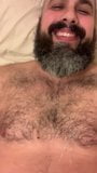Бородатий гей-ведмідь кінчає snapshot 9