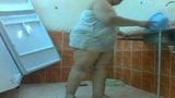 Arab BBW cleaning snapshot 10