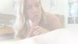 Grandi tette rotonde milf Rebecca Jane Smyth snapshot 1