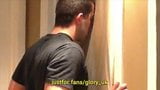 Chico lindo visita el gloryhole con primer plano de la cara snapshot 9