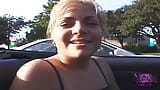 Tish reitet in meinem Cabrio um Titten herum snapshot 7