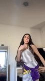 Turkish girl dances twerks snapshot 1