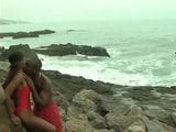 Спасатели предпочитают возбужденный трах на пляже, а не для спасения кого-либо snapshot 1