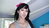 Sexy teen si masturba in punto di vista solista snapshot 3