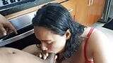 Lana cachonda chupa mi polla en la cocina. snapshot 6