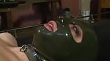 Chicas calientes atadas bdsm y se insertan juguetes sexuales y consoladores snapshot 10