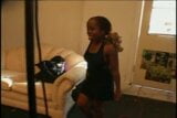Uma puta jovem e ansiosa em um vídeo gostoso com uma morena negra snapshot 2