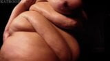 Glorious SSBBW secouant son gros corps flasque snapshot 5