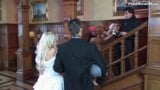 Nach der Hochzeit meine Frau und deren Brautjungfern gebumst snapshot 3