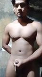 Sexo gay: gay indonesio con barba de ancla masturbarse snapshot 2