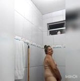 Madrasta tomando banho snapshot 10