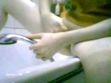 Yanka Zimina. I wash my pussy and masturbate with a shower snapshot 4