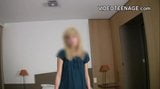 Le premier casting porno d'une adolescente blonde snapshot 1