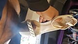 mechanic found heels in her luggage snapshot 9