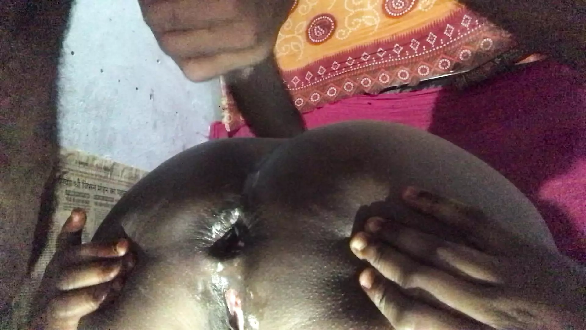 Desi mom na Mera lund chusa our Sara mall pee gayi