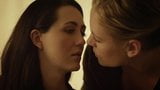 Madeline zima, agnes bruckner, kate levering - melanggar. snapshot 11