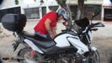 Agen angkutan sialan itu ingin mengambil sepeda motorku snapshot 2