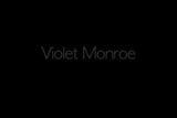 Violet Monroe berambut merah mengongkek jantan bergantung di hadapan lelakinya snapshot 1
