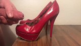 Total abgetragene Highheels von Geiler Kurdin bespritzt  snapshot 6