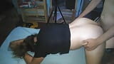 La mia ragazza va a letto nel suo vestito corto, mi succhia e facciamo sesso snapshot 14