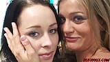 Hottie Rita en schattige Alexa Von krijgen hun spleetslet op snapshot 7