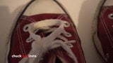 Buty mojej siostry: bordowe Converse II snapshot 13