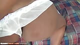 Transexual latina en vestido blanco acaricia su enorme polla mientras snapshot 2