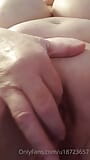 Горячая горячая бабуля трахает себя пальцами до оргазма snapshot 3