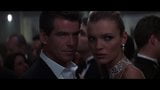 Celebrity Rene Russo Sex Scene-Thomas Crown Affair (1999) snapshot 8