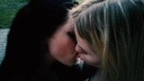 Alex Angel - lesbische liefde snapshot 2