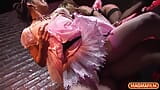 कामोत्तेजक दृश्य में बंदी वेश्या की चुदाई snapshot 14